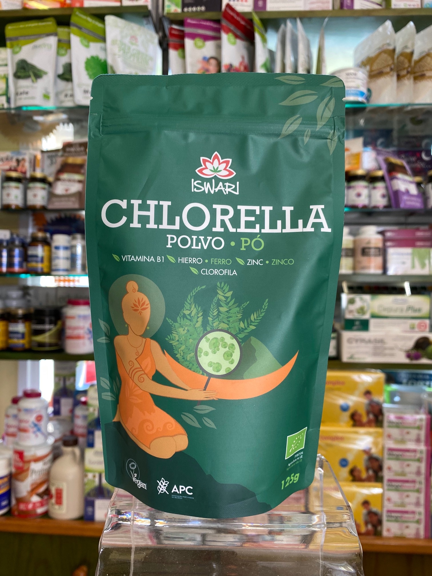 Chlorella Un alga muy similar a la Spirulina, rica en proteínas y en